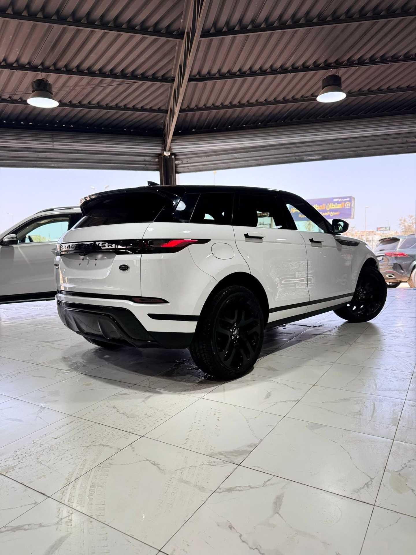 Land Rover Range Rover Evoque 2021