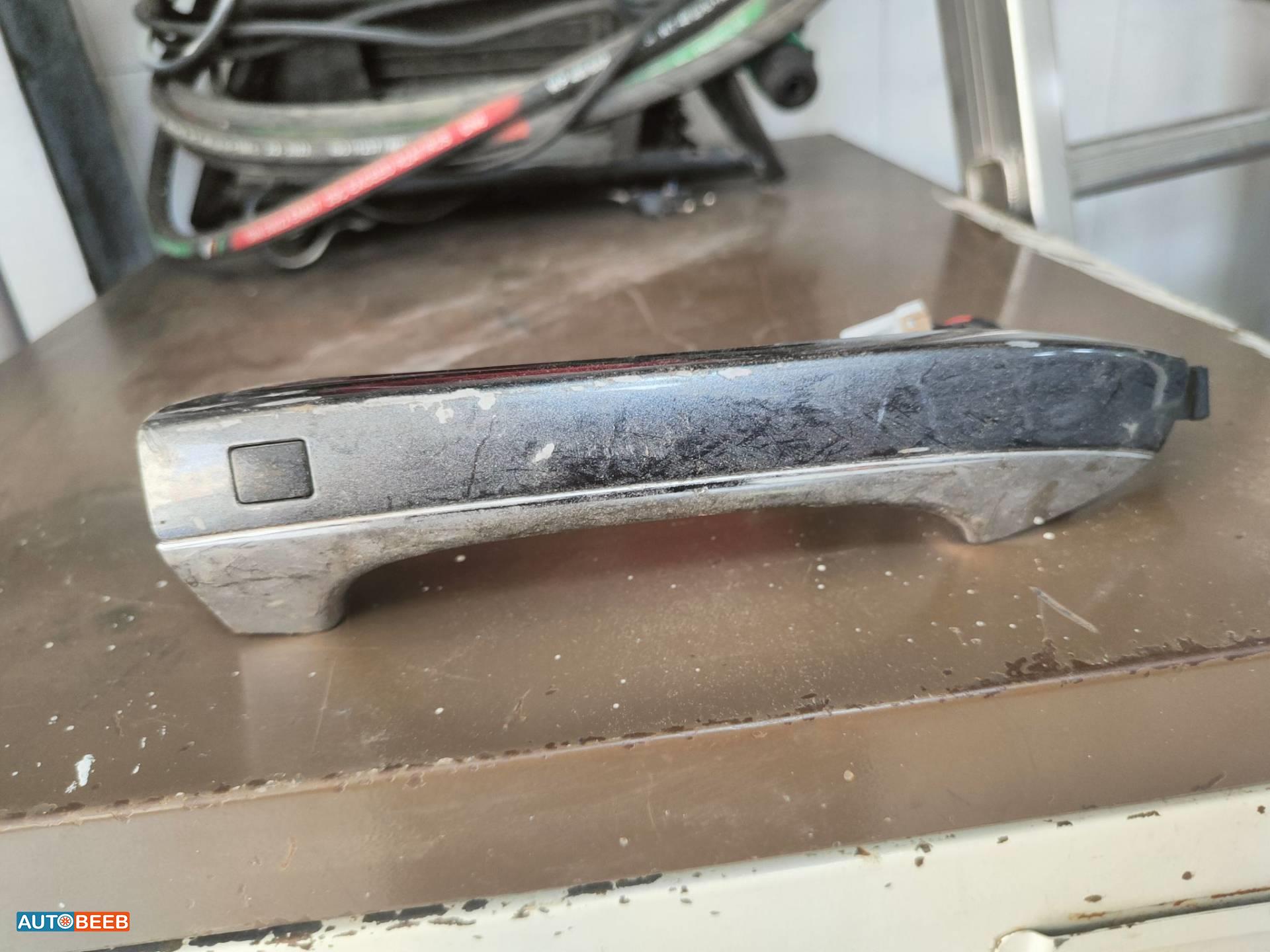Body  Door Handle  Hyundai Azera