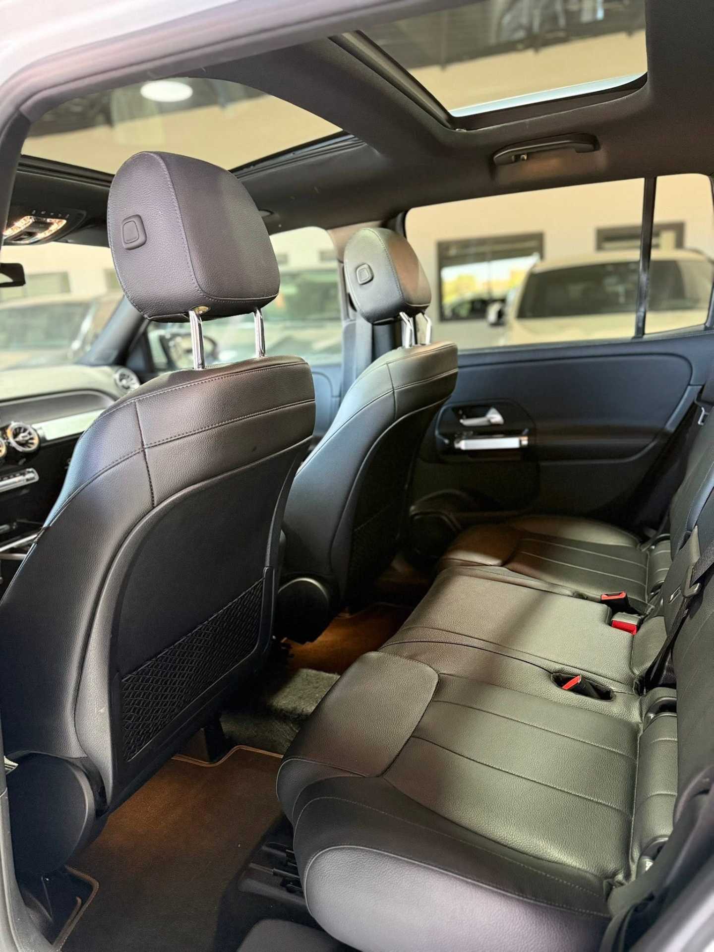 Mercedes Benz GLB250 2021