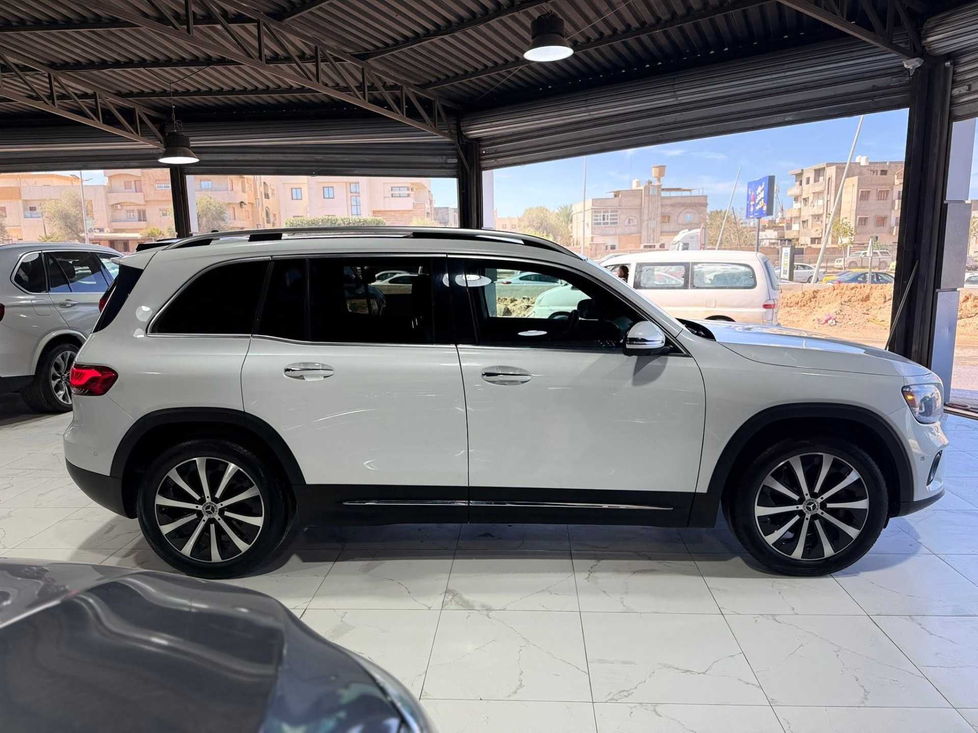 Mercedes Benz GLB250 2021