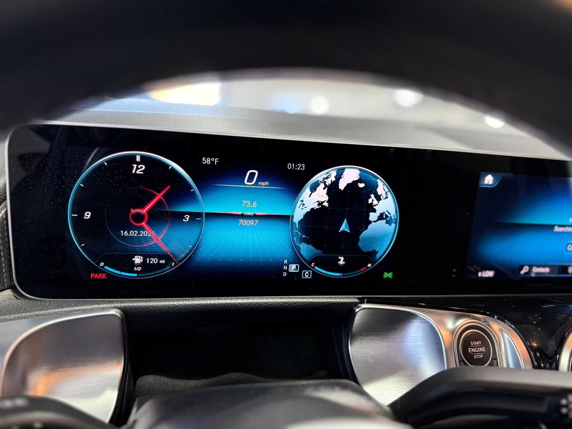 Mercedes Benz GLB250 2021