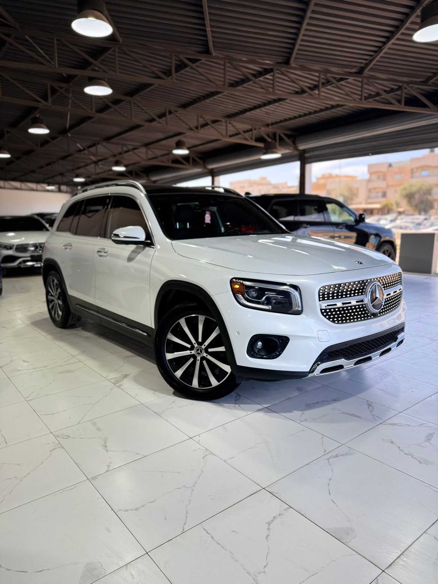 Mercedes Benz GLB250 2021