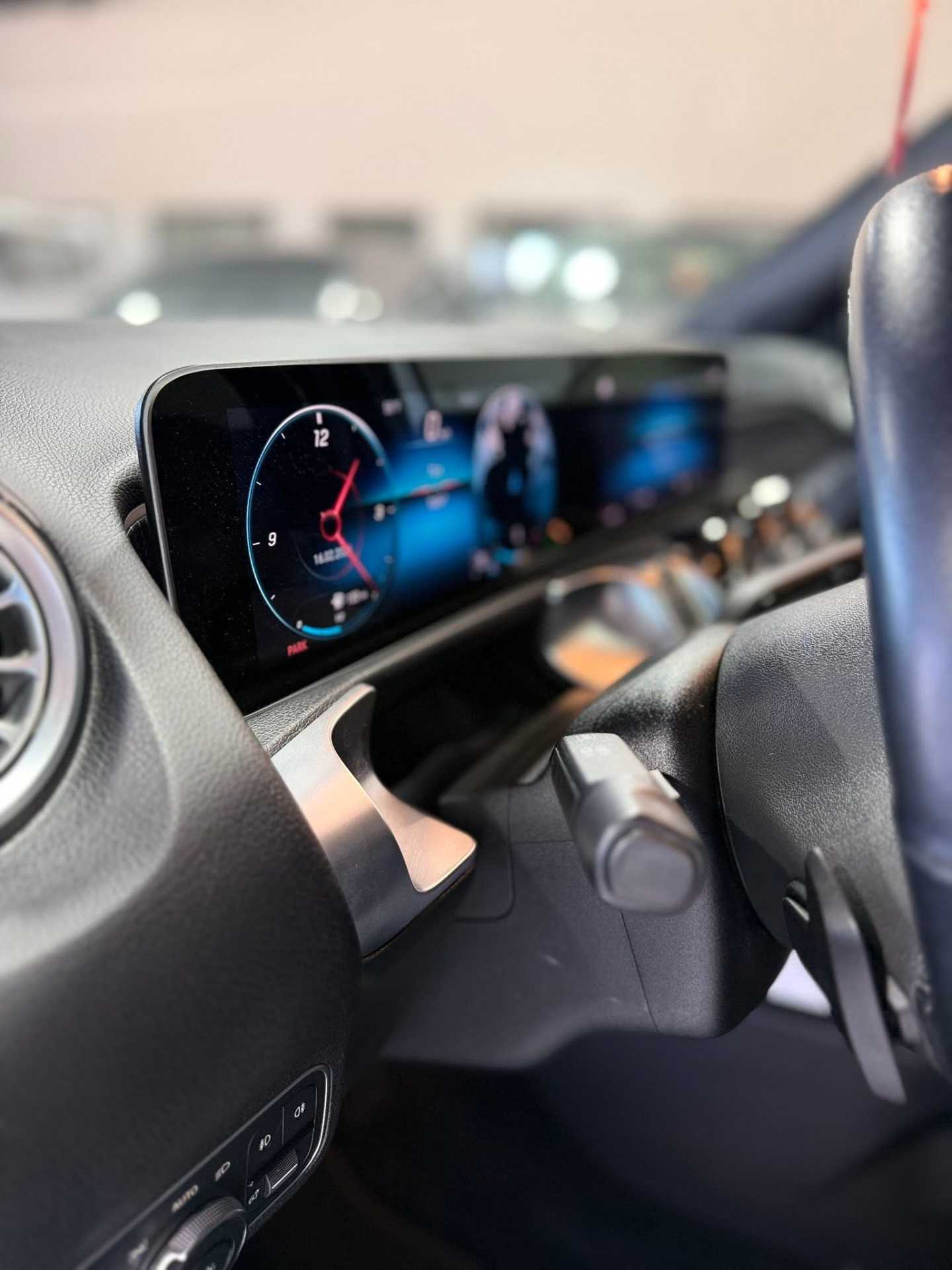 Mercedes Benz GLB250 2021