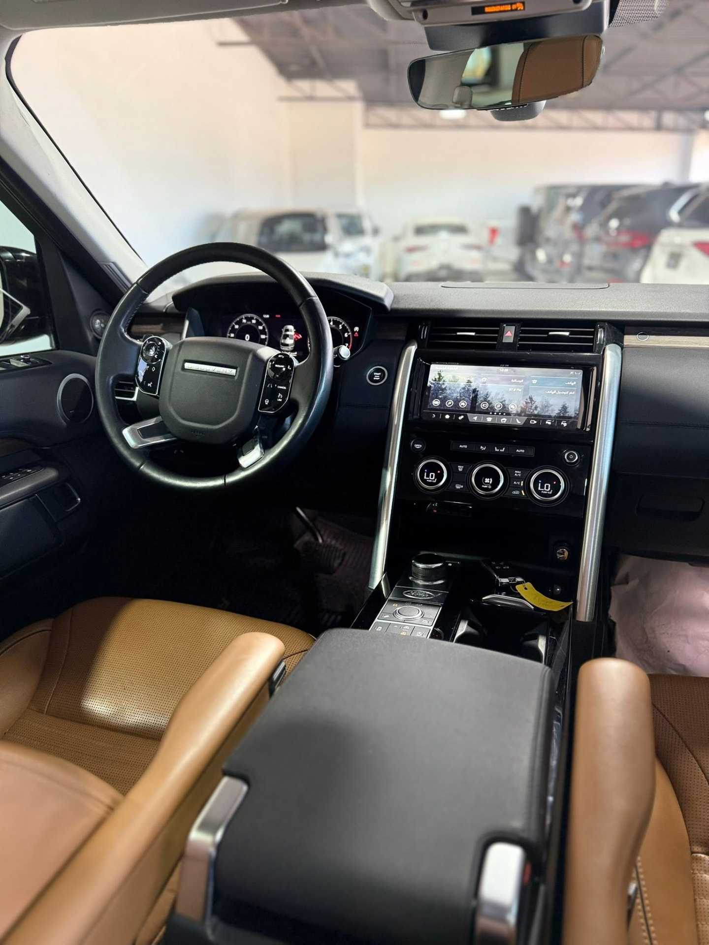 Land Rover Discovery 2020