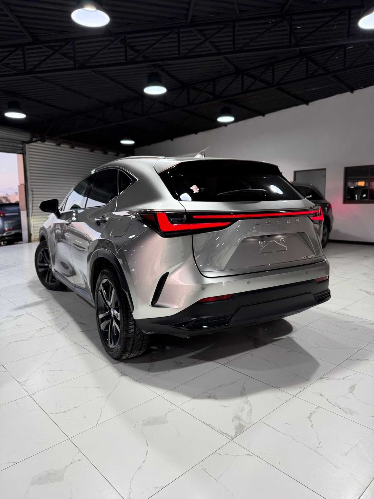 لكزس NX350 2025