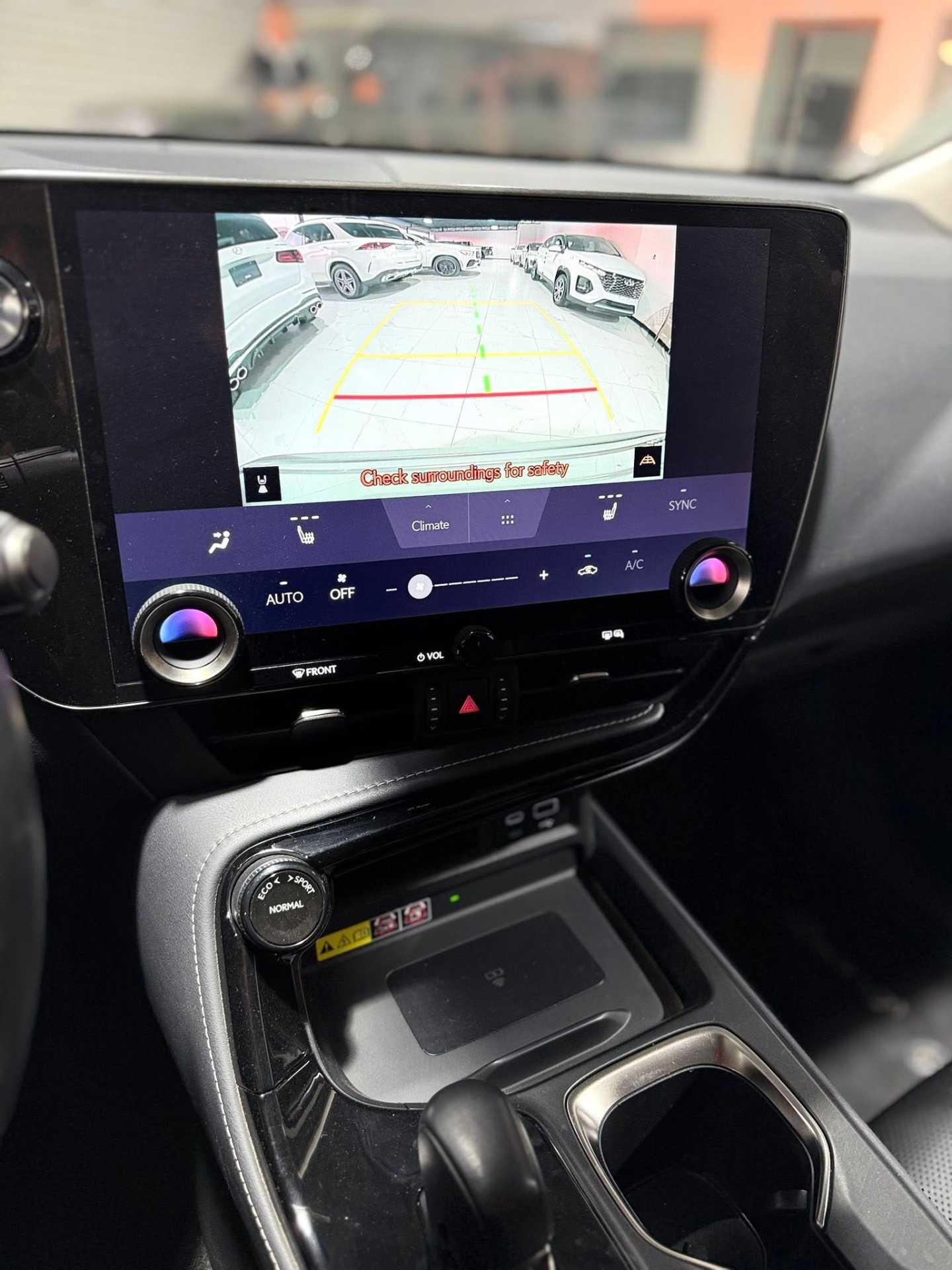 لكزس NX350 2025