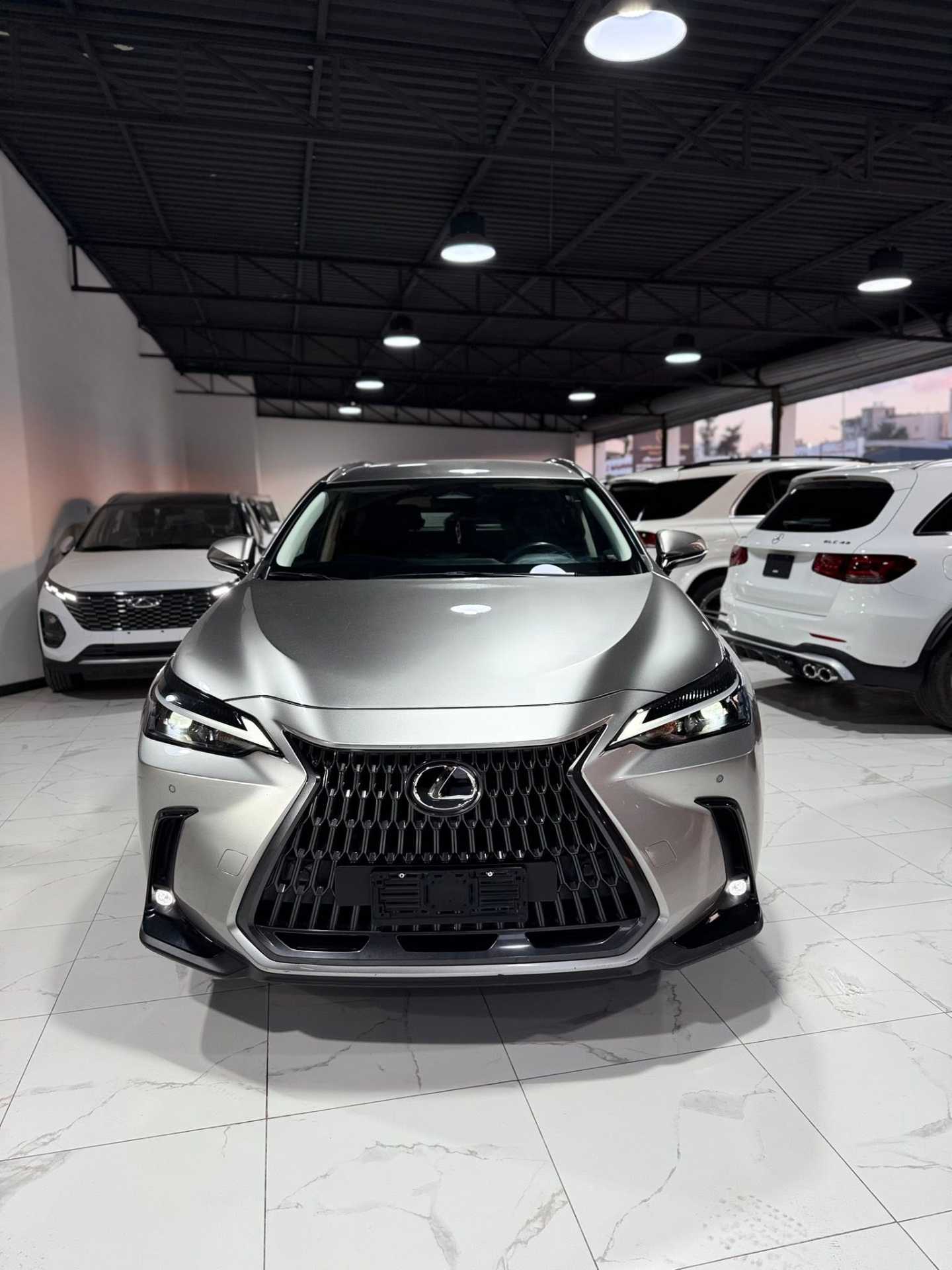 لكزس NX350 2025