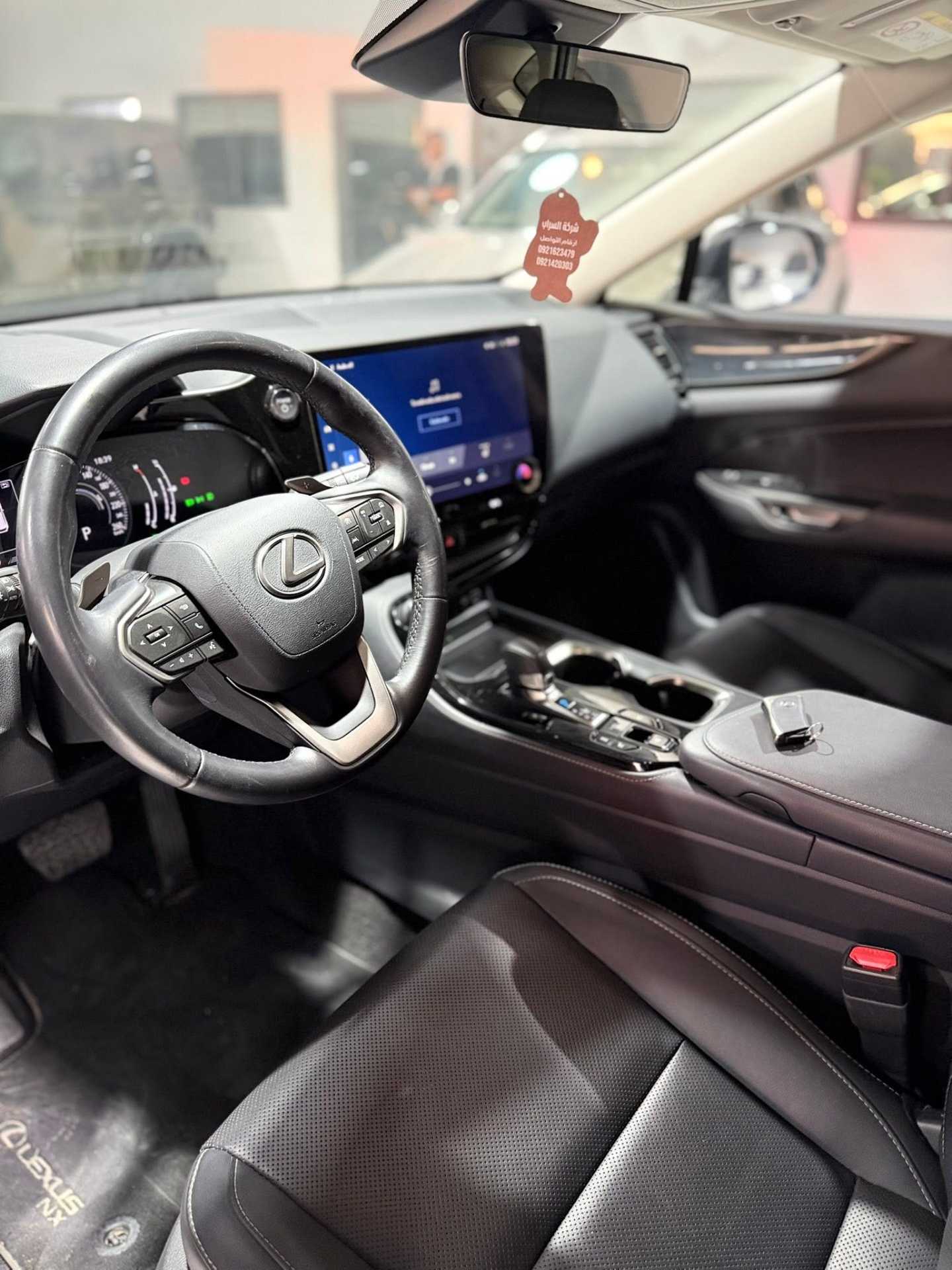 لكزس NX350 2025
