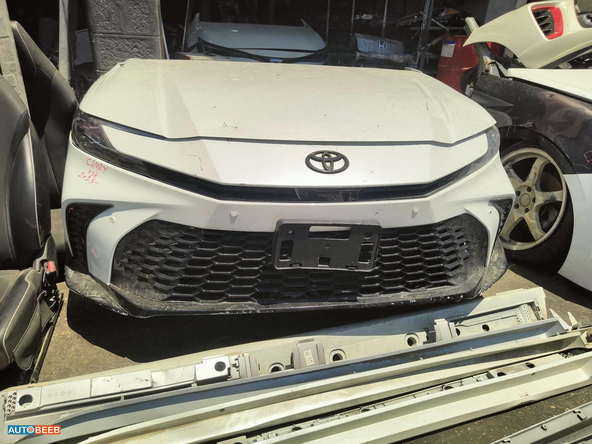 Body  Front clip Toyota Camry