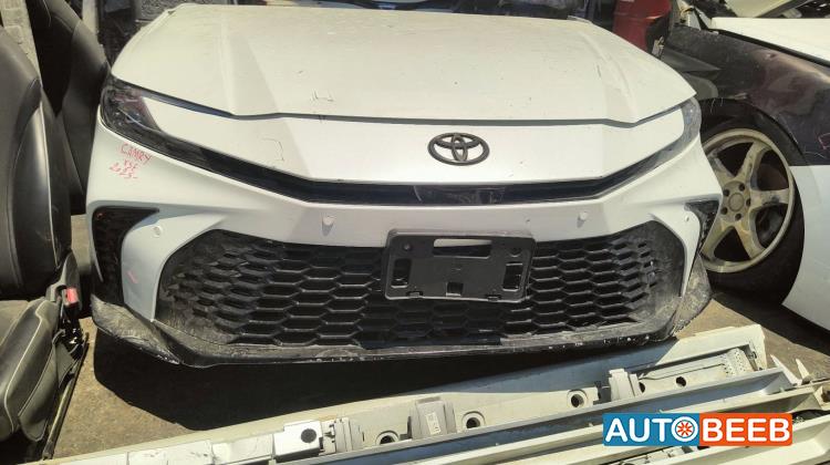 Body  Front clip Toyota Camry