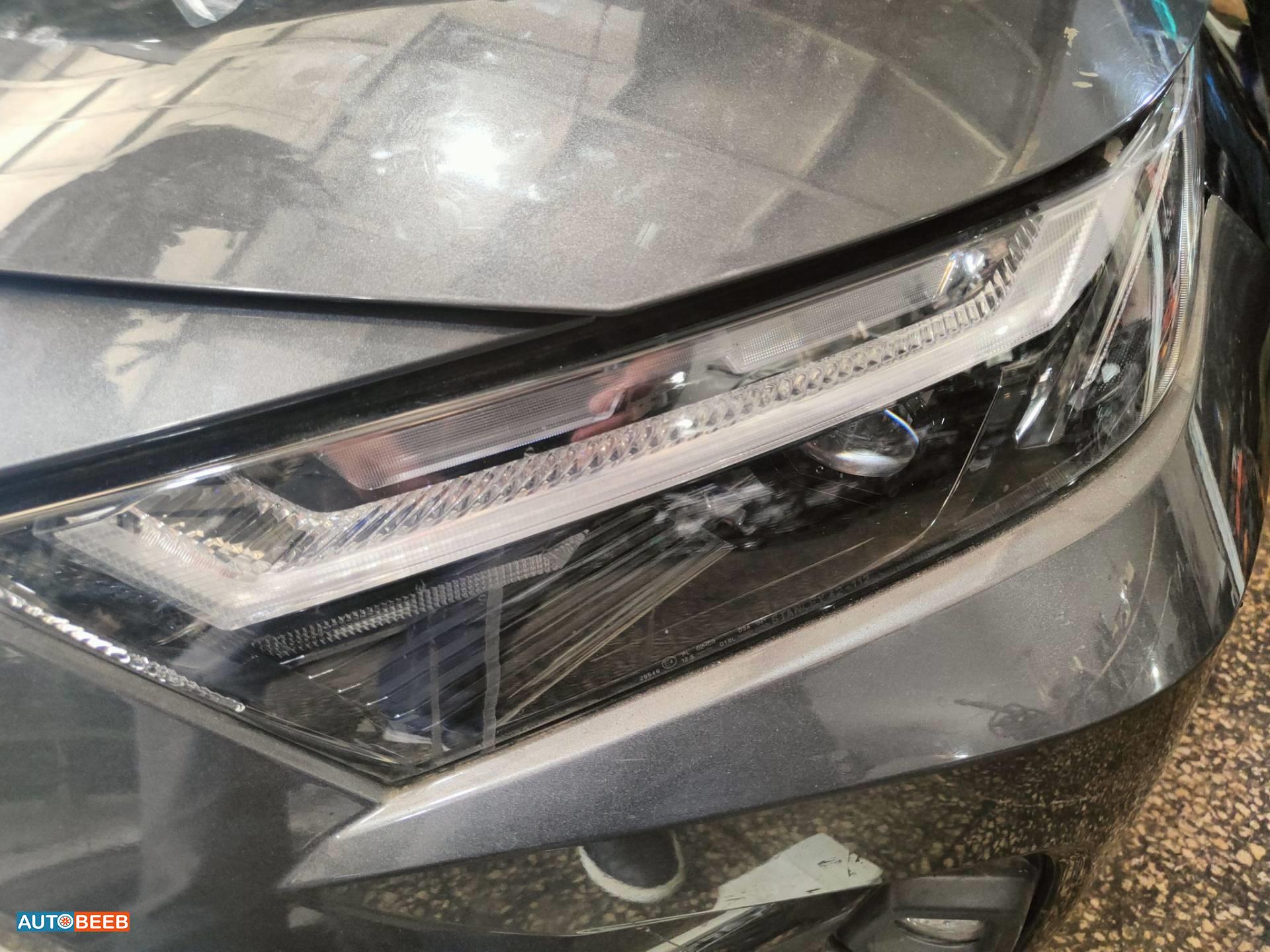 Lights Front light Toyota RAV4