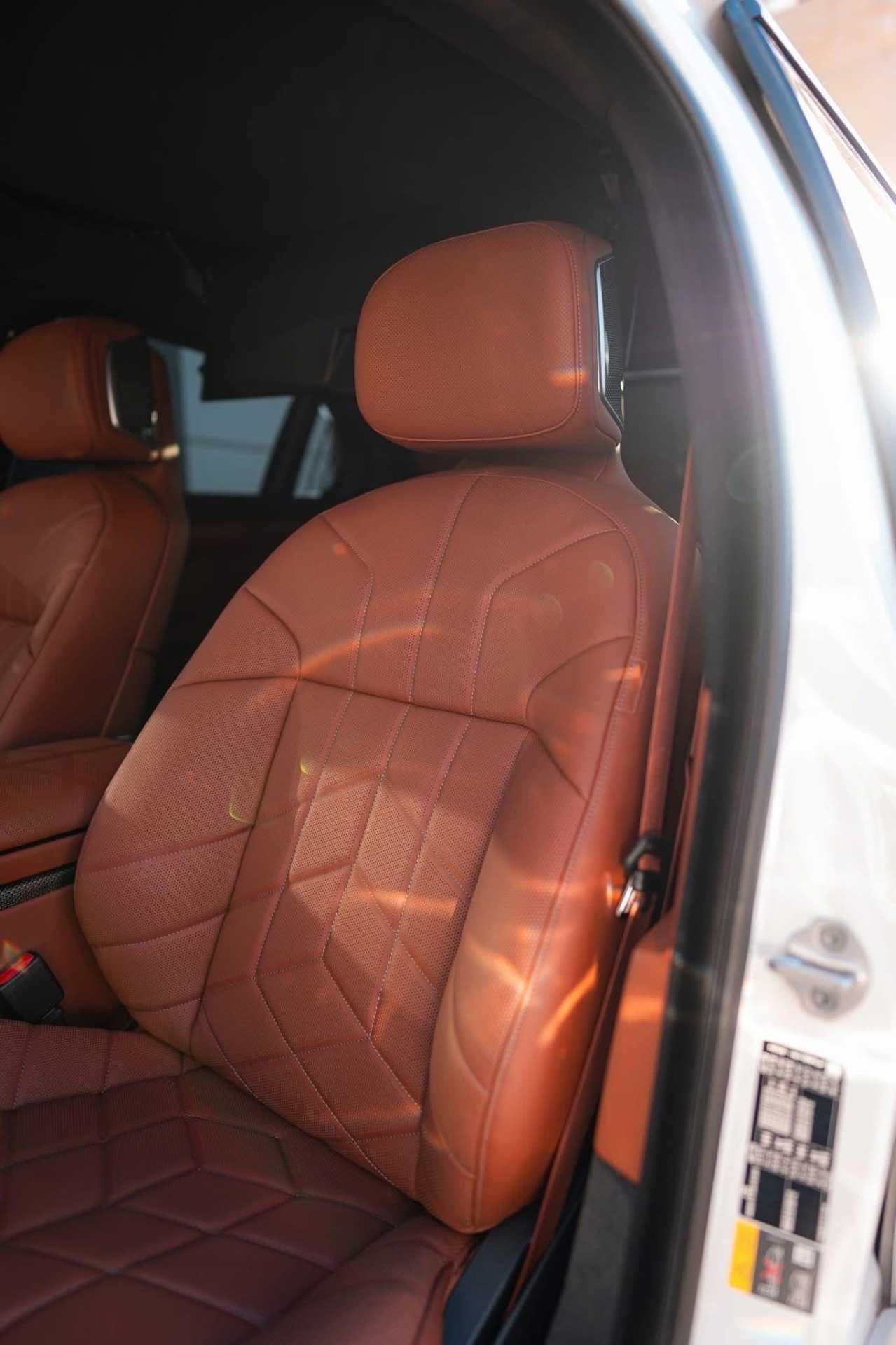 BMW 750e xDrive 2024