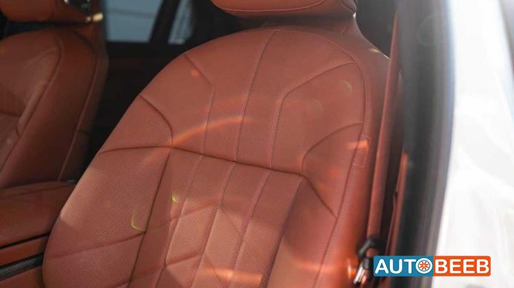 BMW 750e xDrive 2024