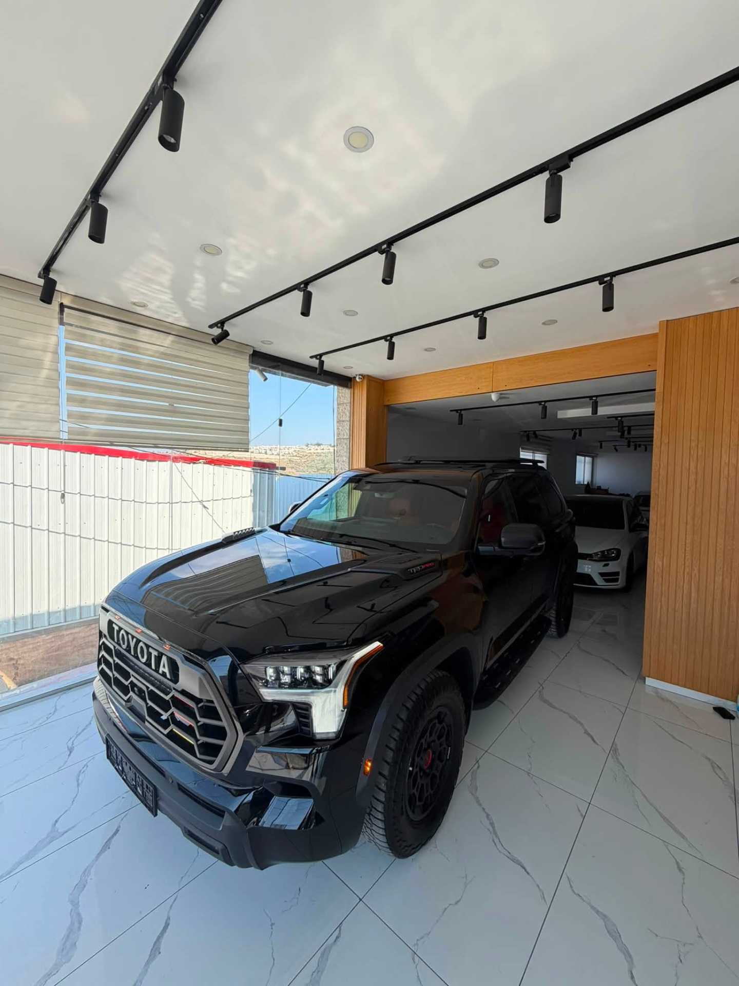 Toyota Sequoia 2024