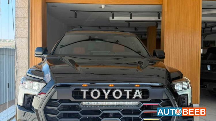 Toyota Sequoia 2024
