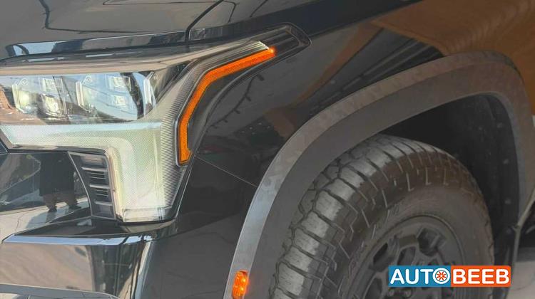 Toyota Sequoia 2024