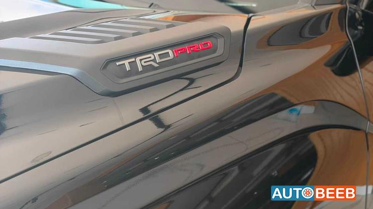 Toyota Sequoia 2024