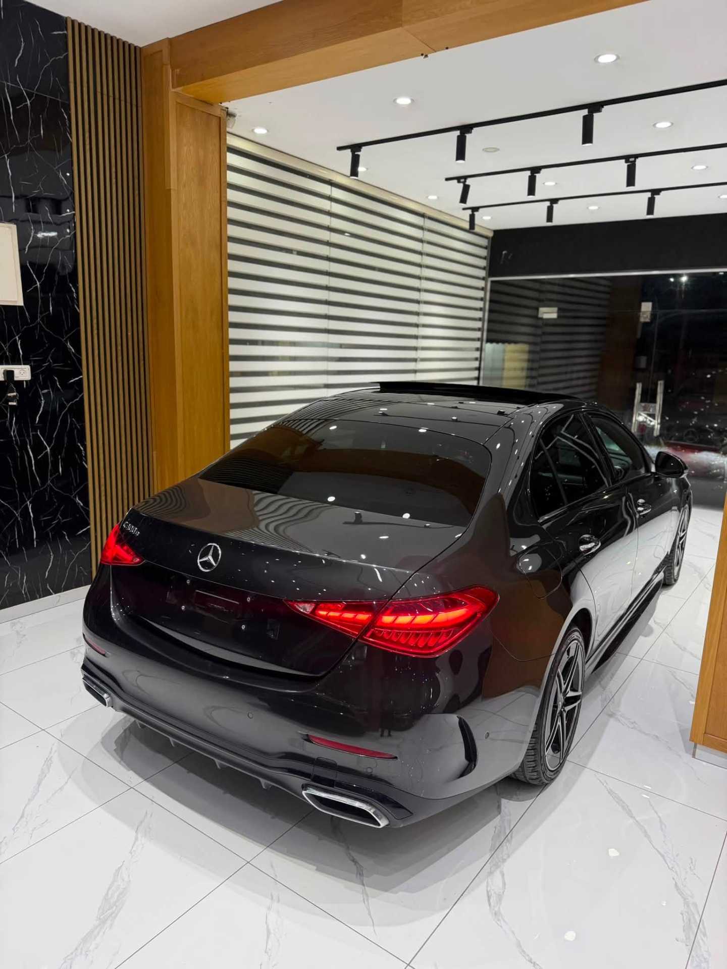 مرسيدس بنز C300 2022