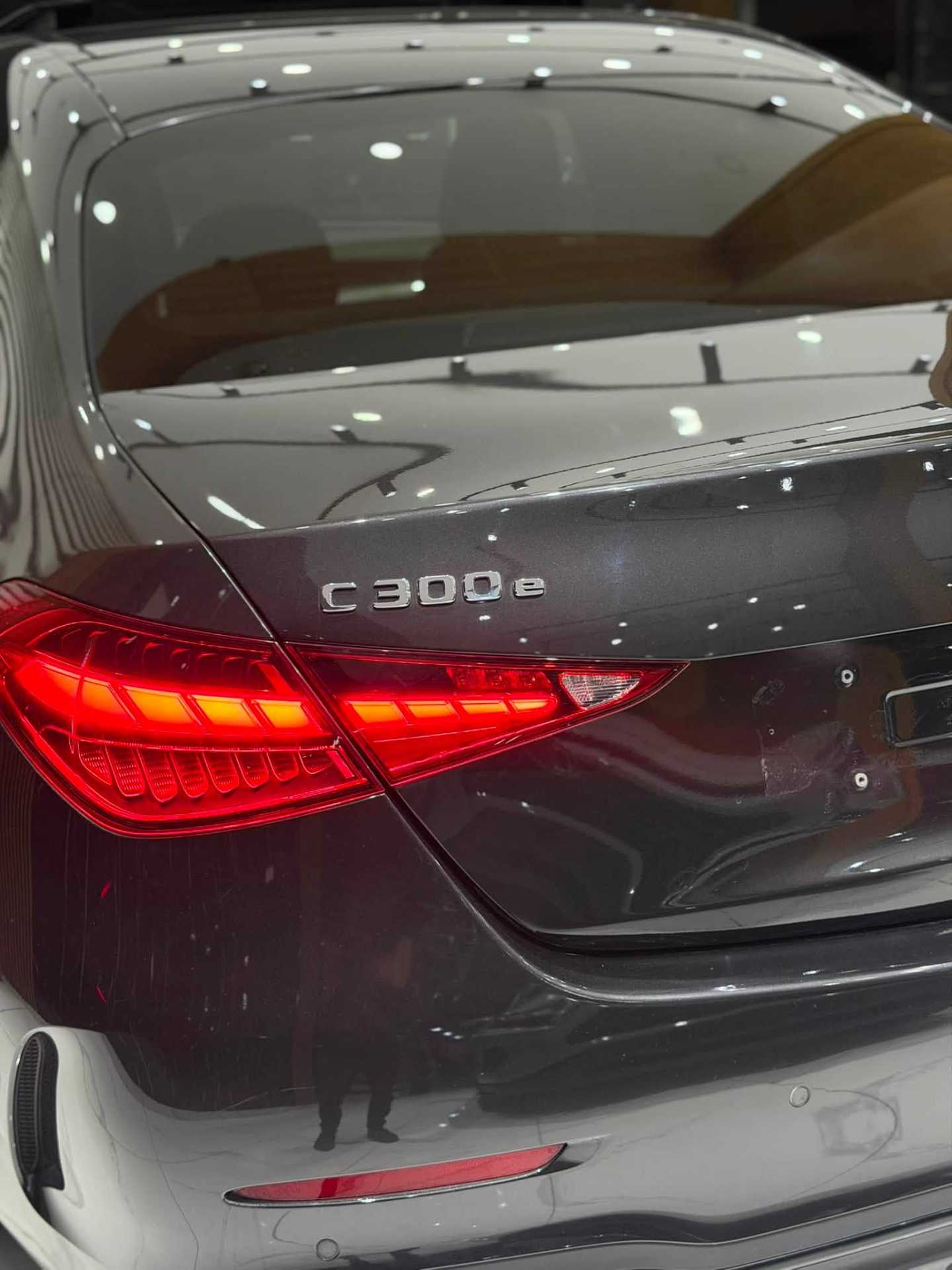 مرسيدس بنز C300 2022