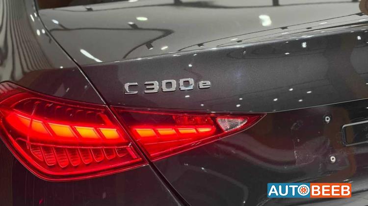 مرسيدس بنز C300 2022