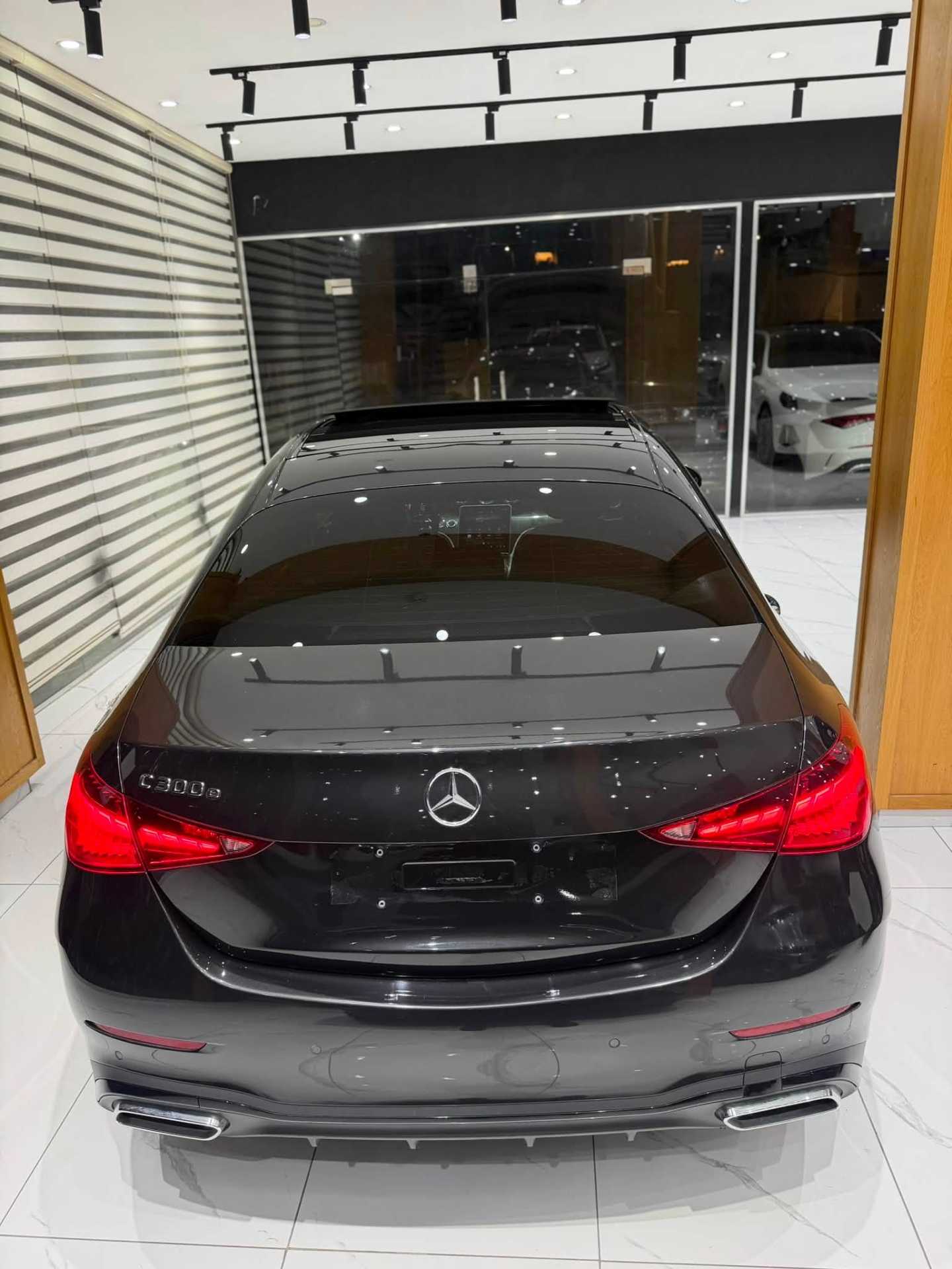 مرسيدس بنز C300 2022