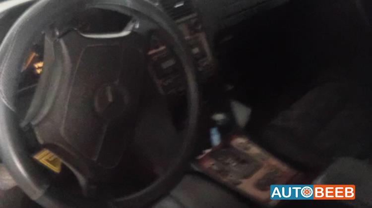 Mercedes Benz C200 1998