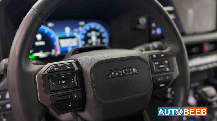 Toyota Prado 2025