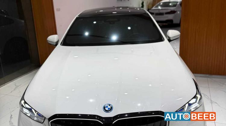 بي ام دبليو 530e 2025