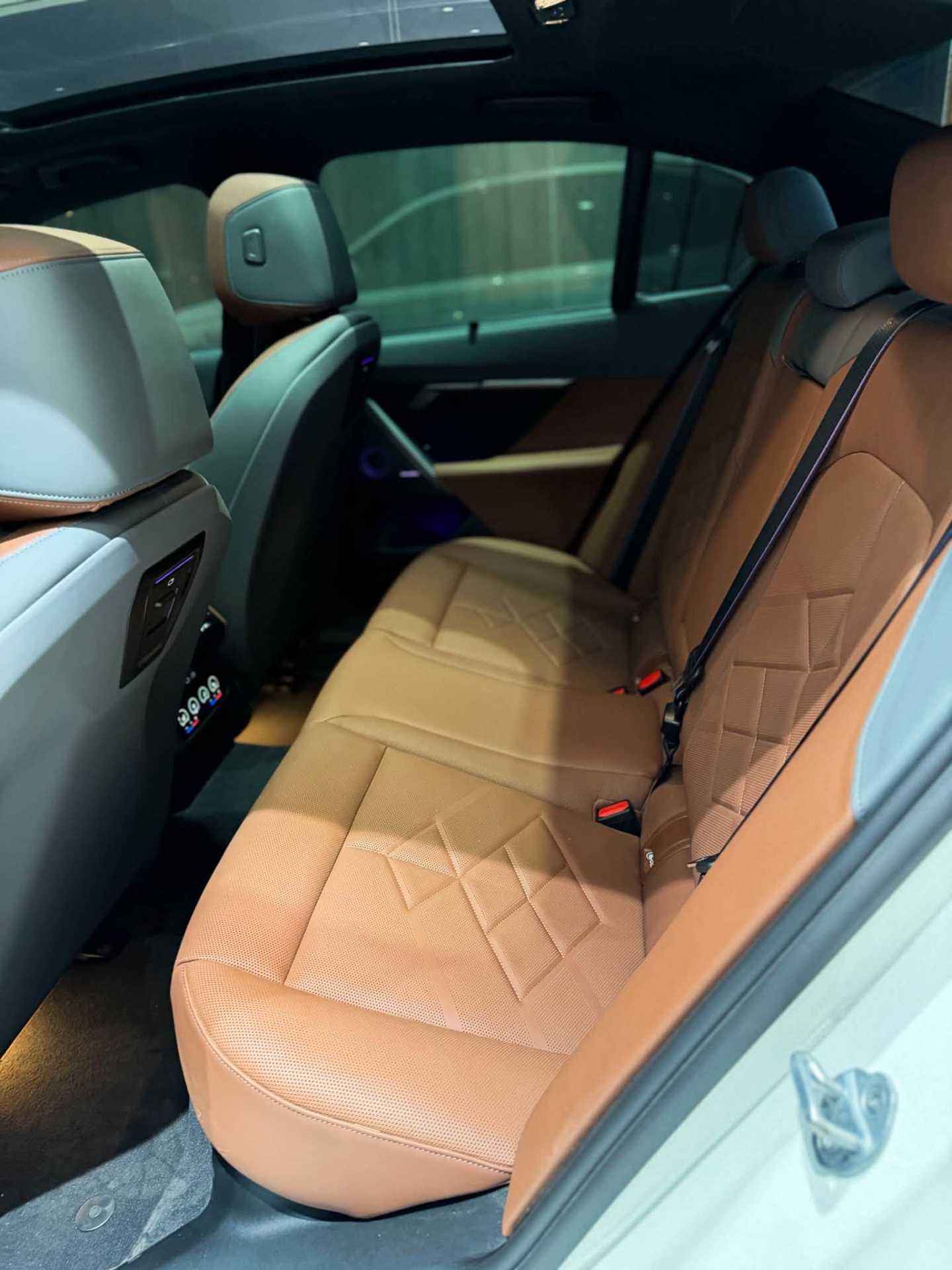 بي ام دبليو 530e 2025