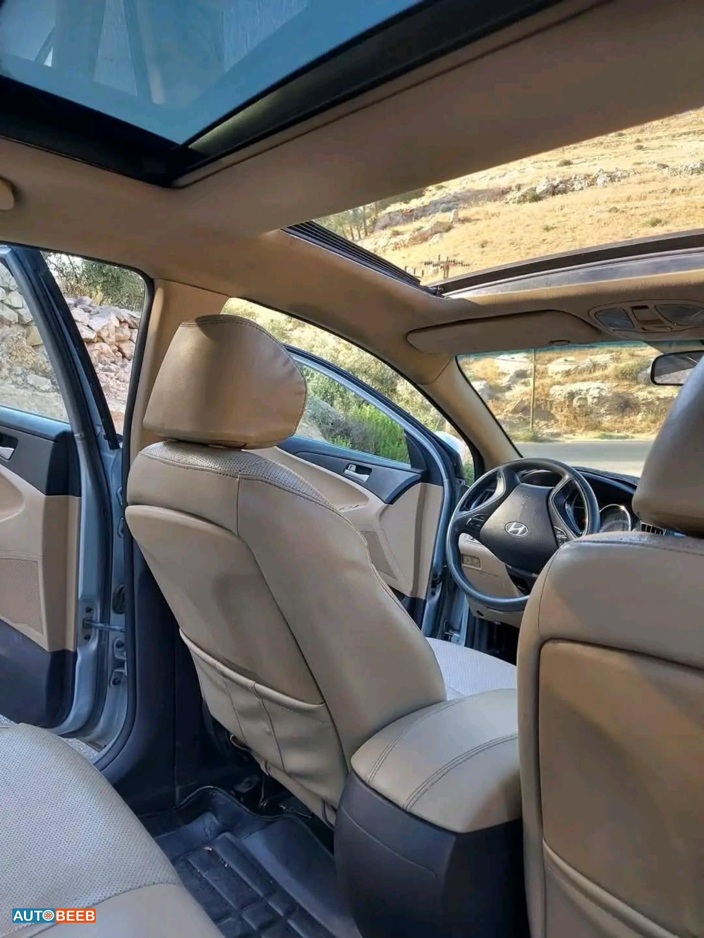 Hyundai Sonata 2011