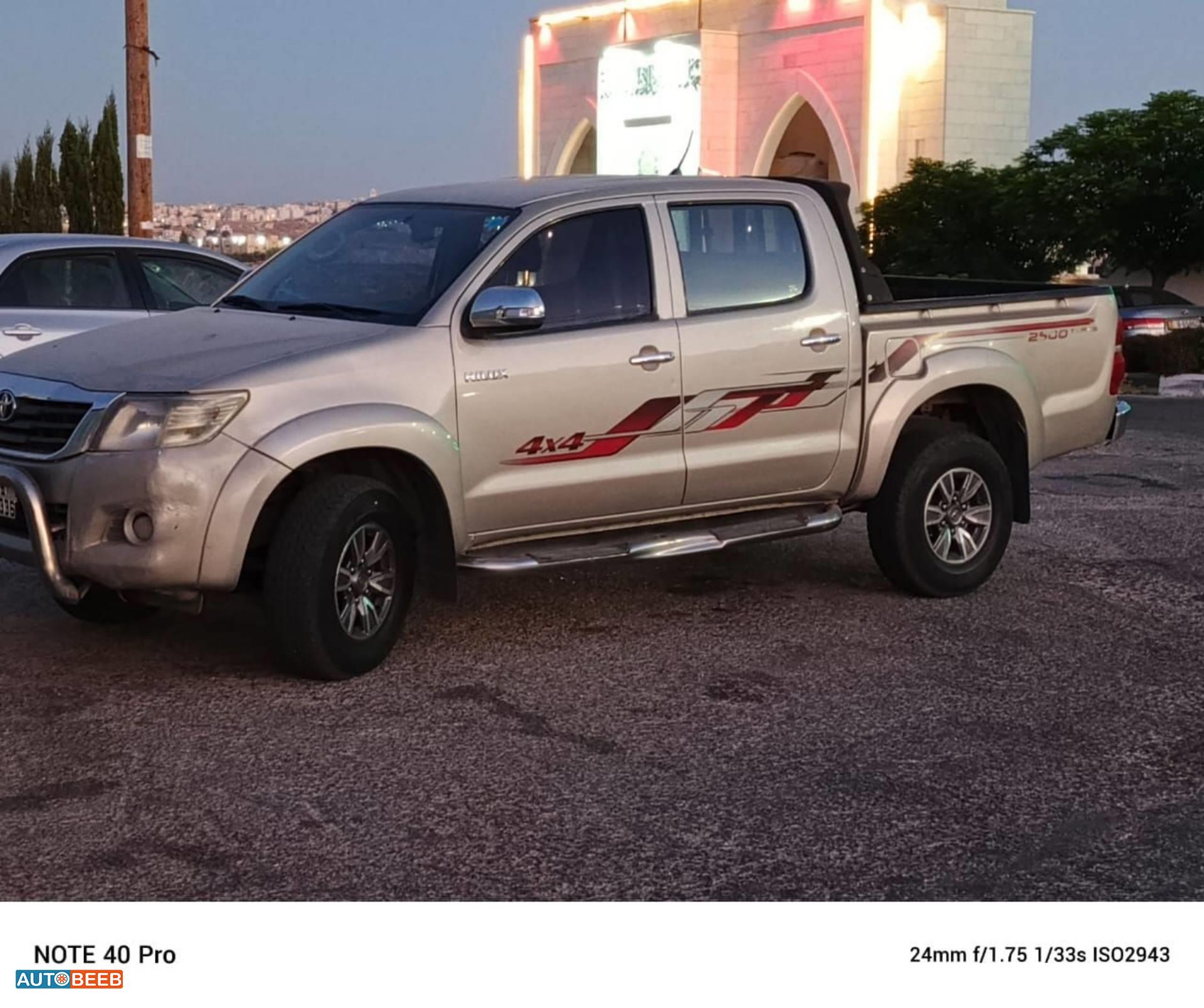 Toyota Hilux 2012