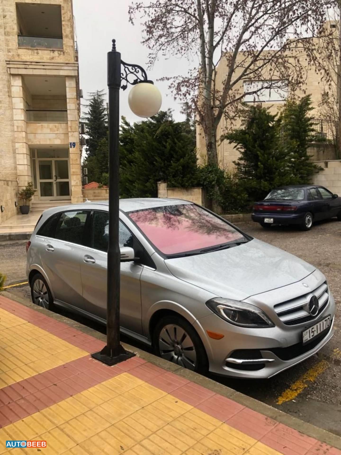 مرسيدس بنز B250 2015