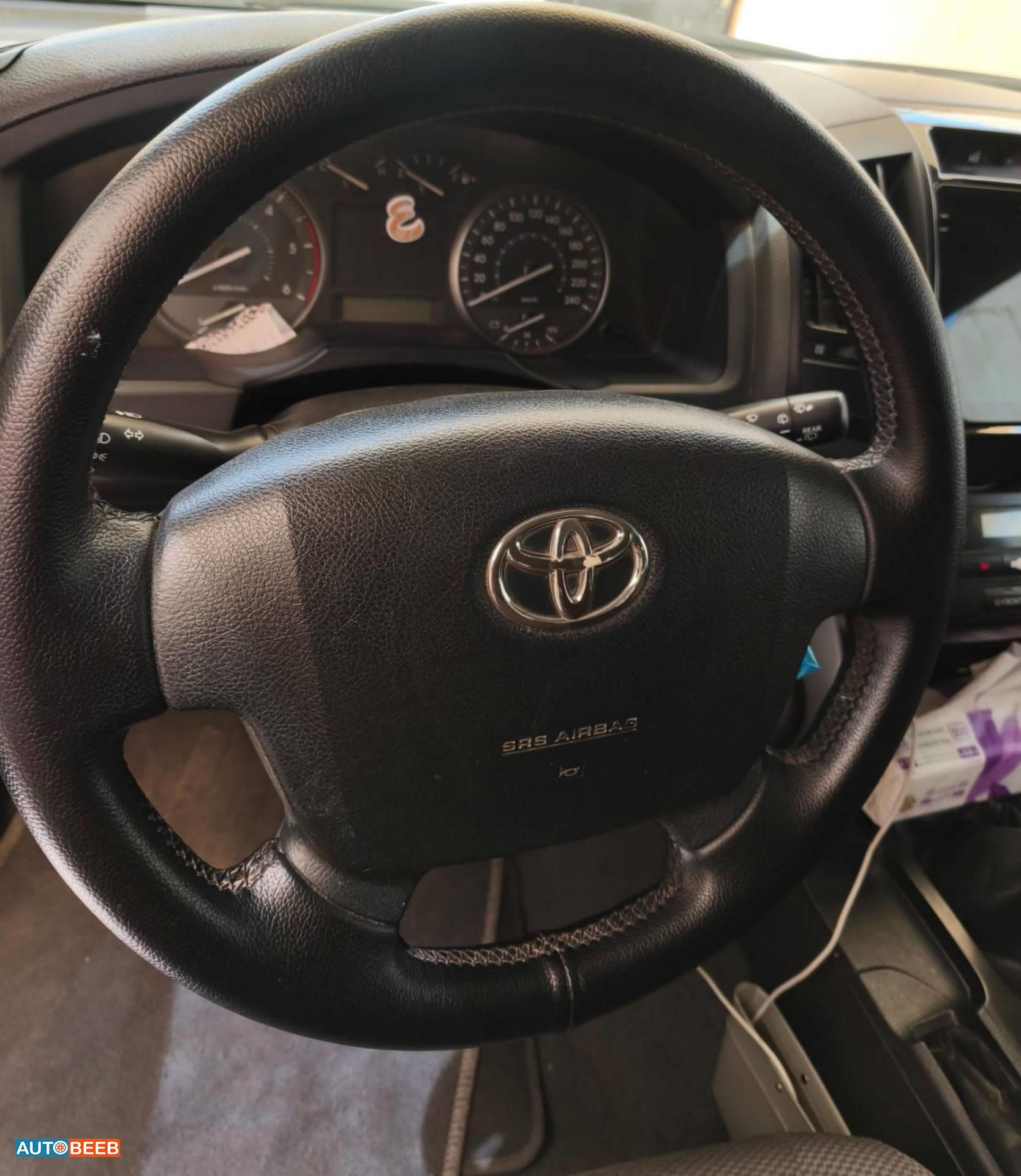 Toyota Land Cruiser 2014