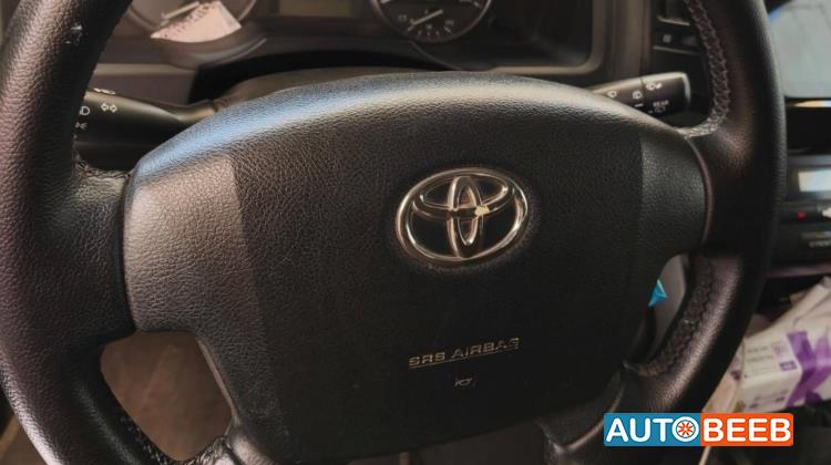 Toyota Land Cruiser 2014