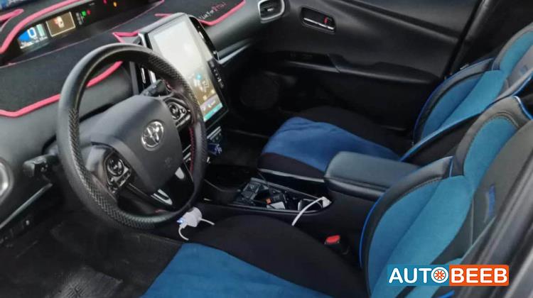 Toyota Prius 2020