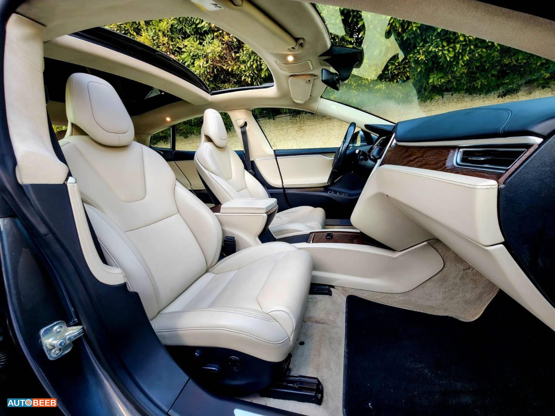 Tesla S 2017