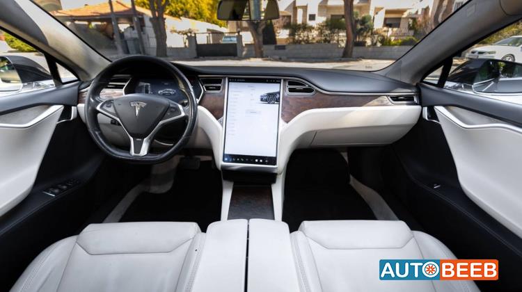 Tesla S 2017