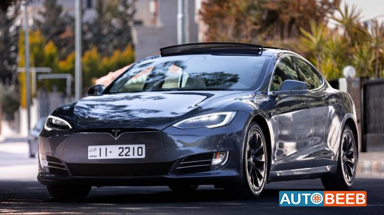 Tesla S 2017
