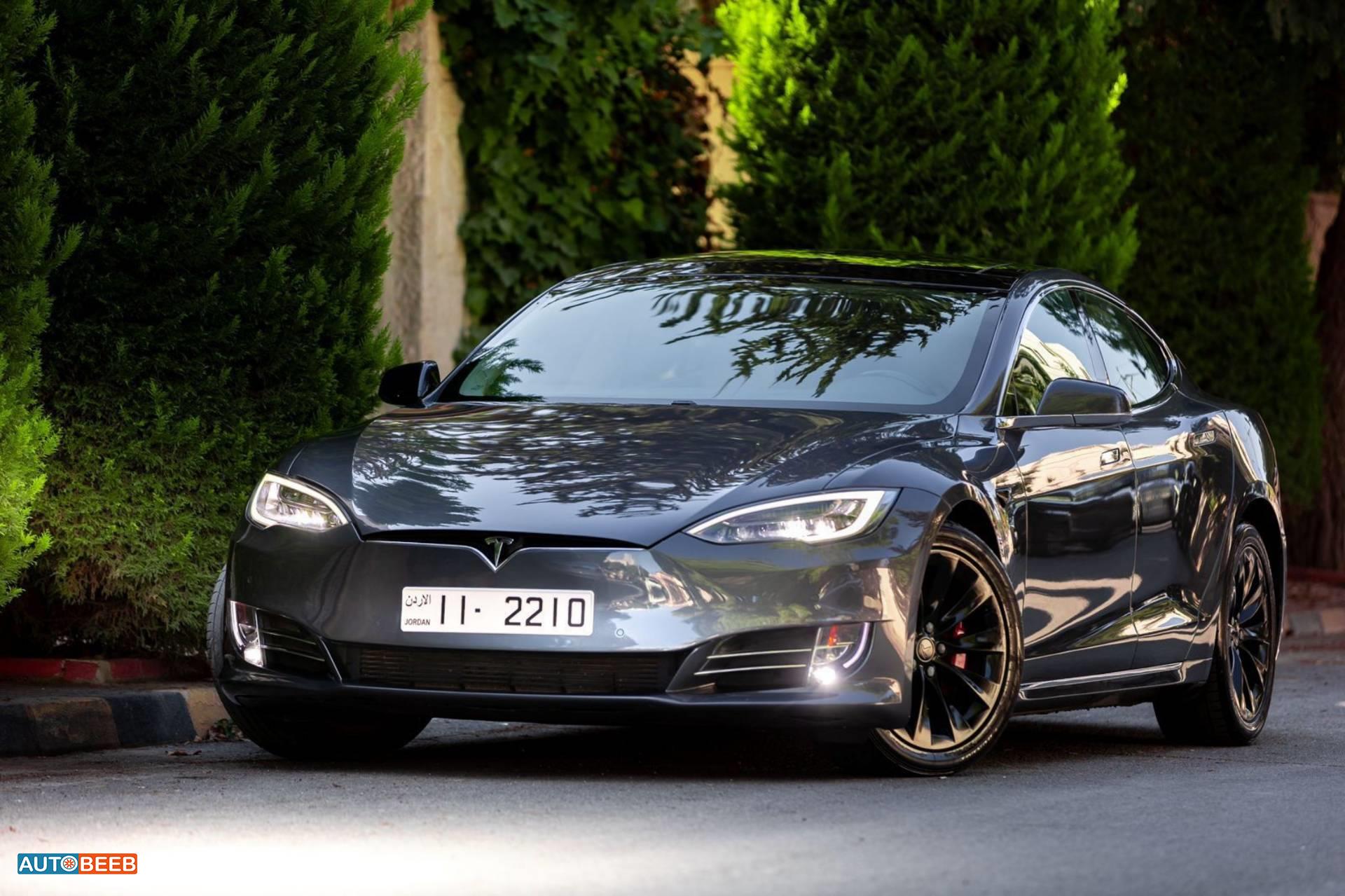 Tesla S 2017