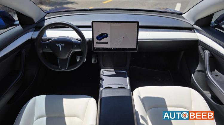 Tesla 3 2023