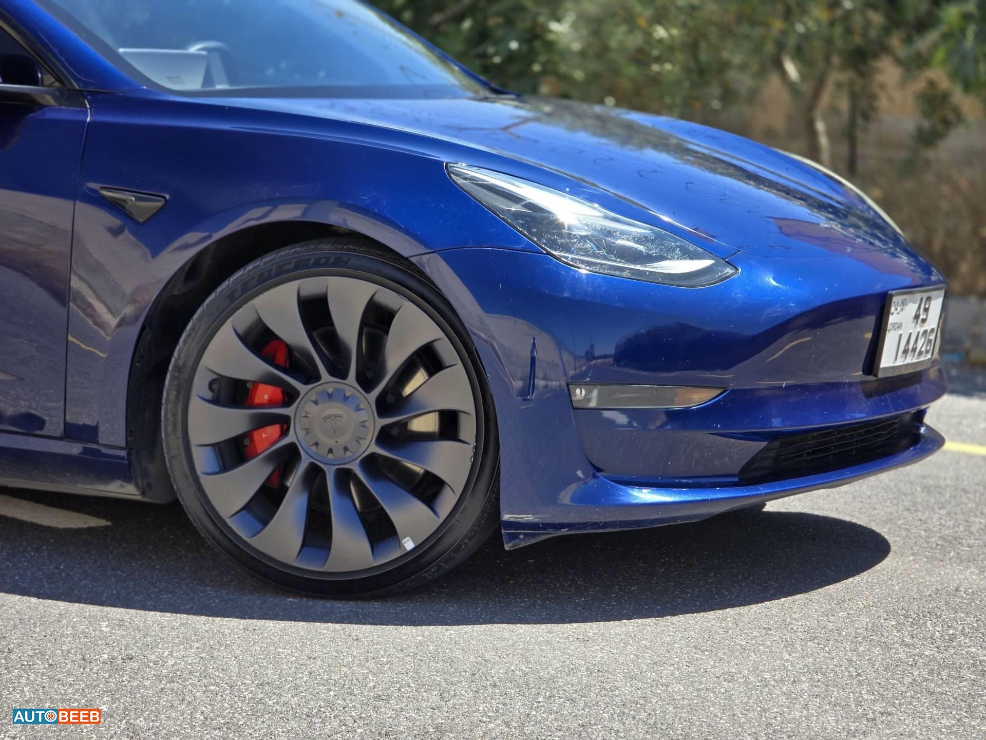Tesla 3 2023
