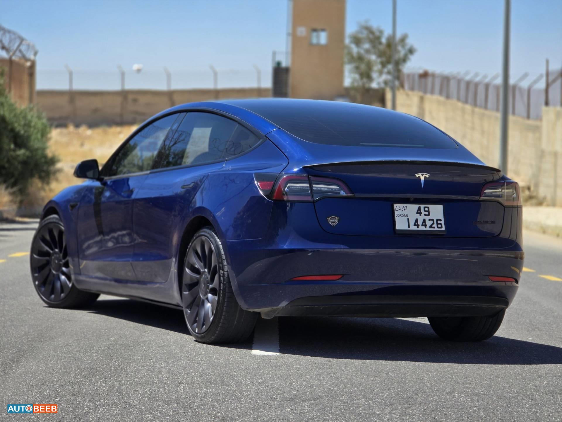 Tesla 3 2023