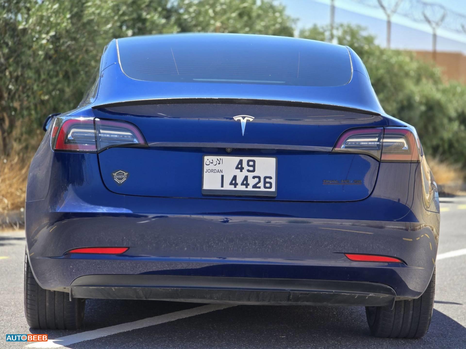 Tesla 3 2023