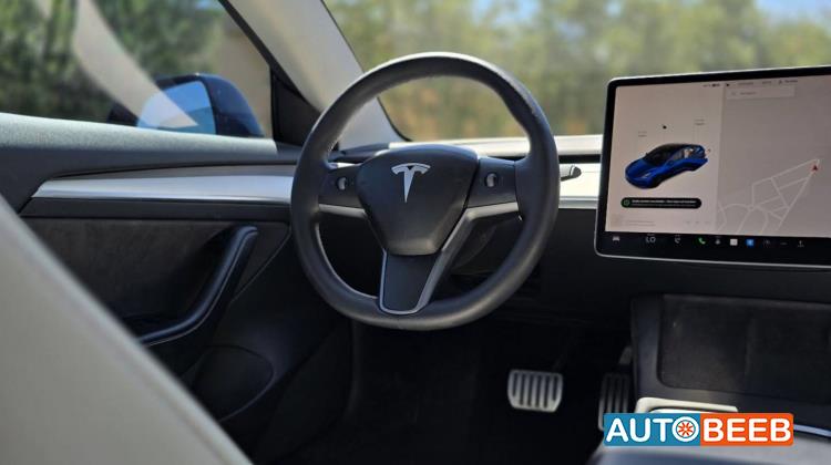 Tesla 3 2023
