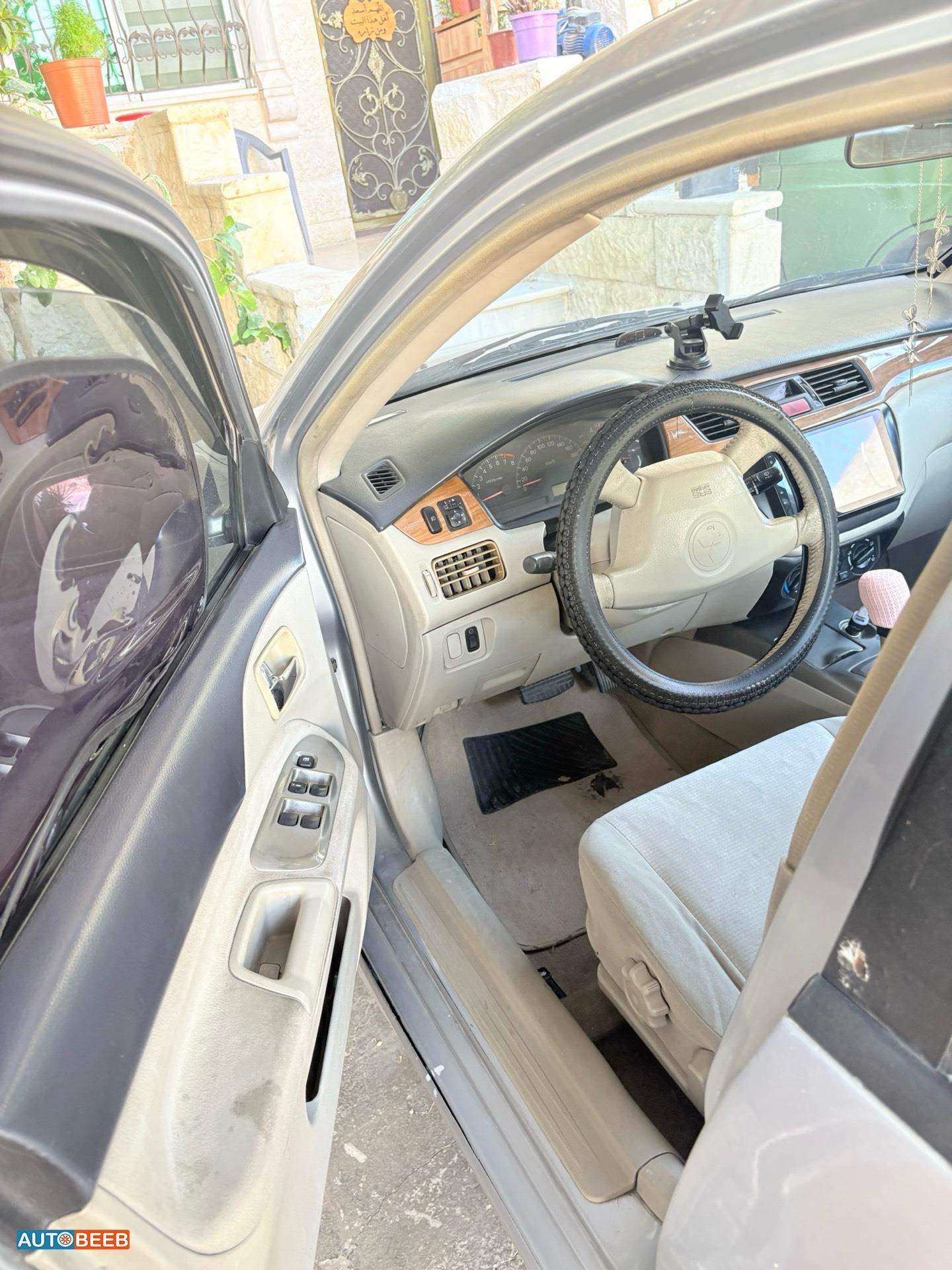 Mitsubishi Lancer 2005