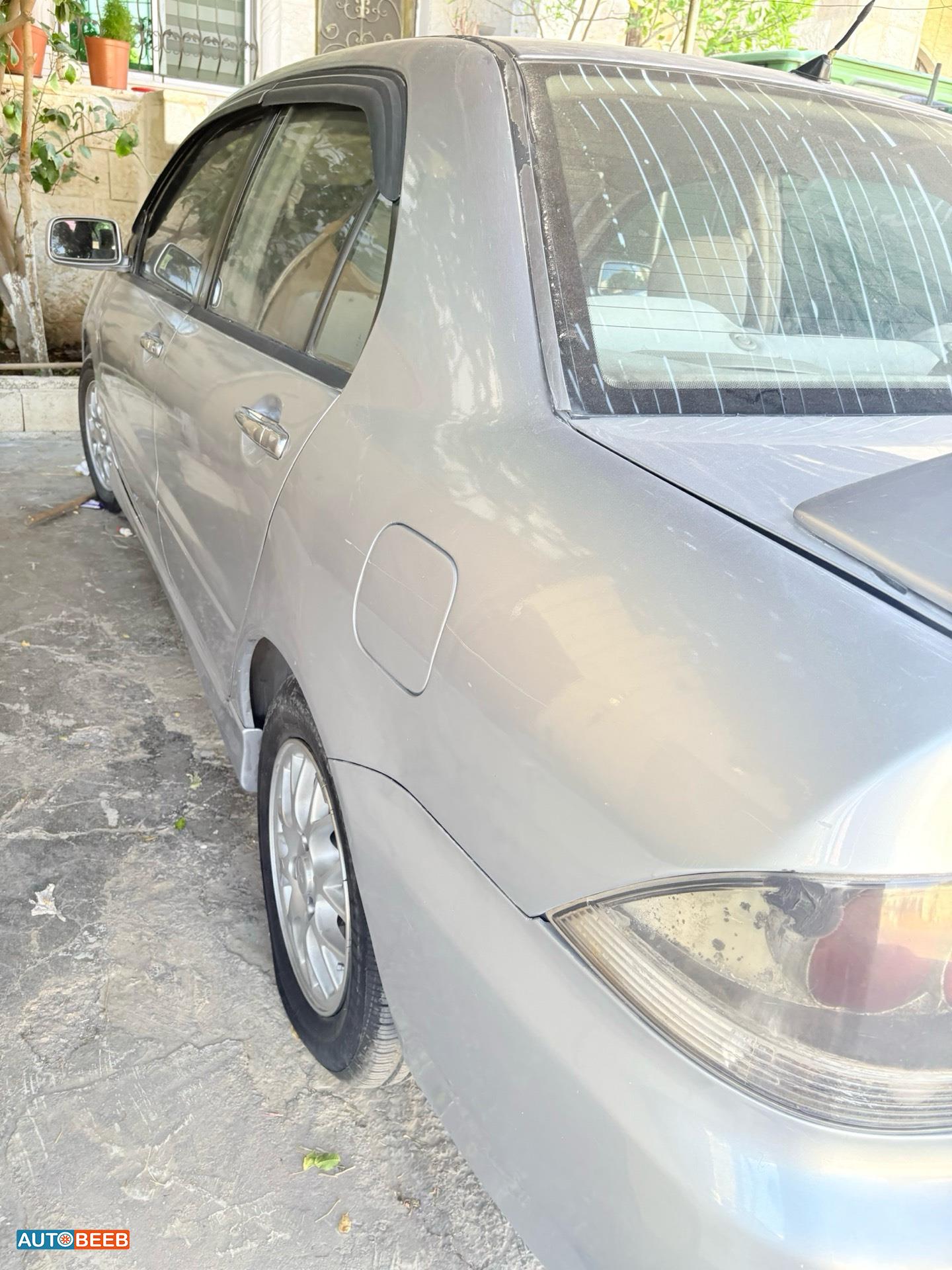 Mitsubishi Lancer 2005