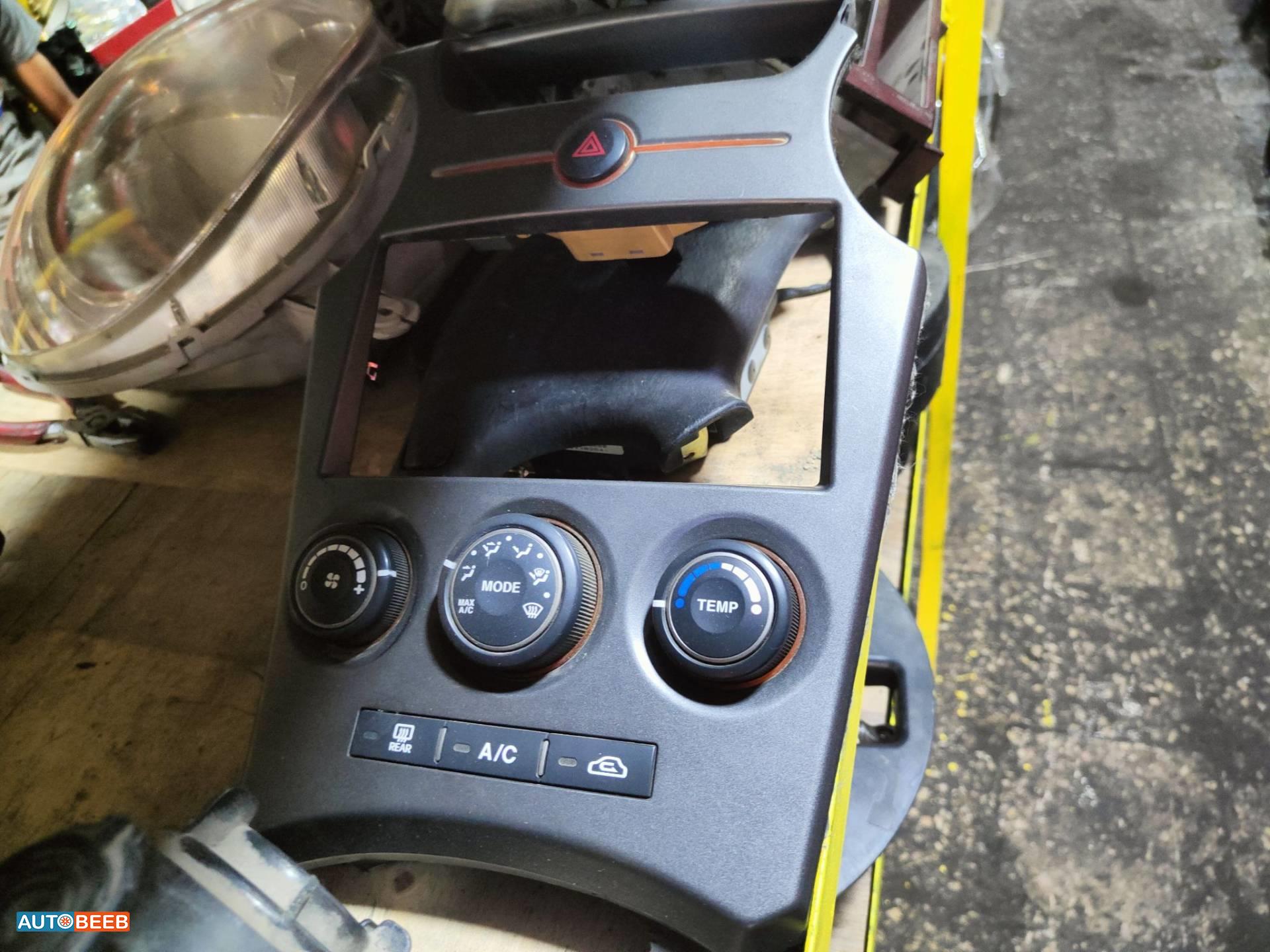 Cabin  Dashboard KIA Carens