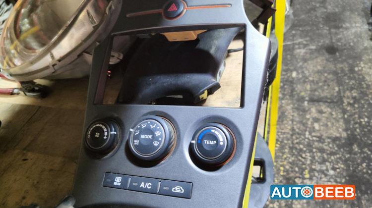 Cabin  Dashboard KIA Carens