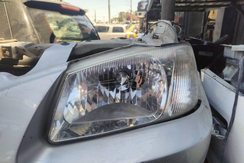 Lights Front light Hyundai Verna