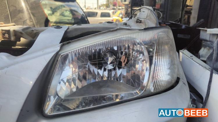Lights Front light Hyundai Verna